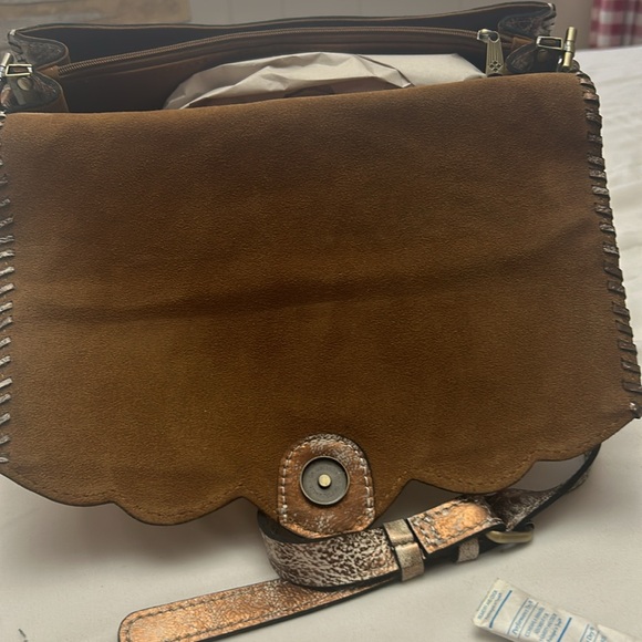 Patricia Nash hand bag - Picture 4 of 11